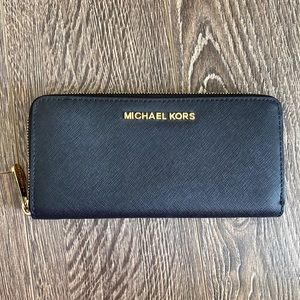MICHAEL KORS — Black Saffiano Leather Wallet